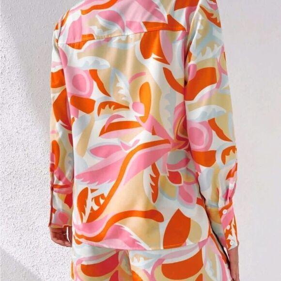 Colorful Abstract Print Shirt and Shorts Set - Picture 5 of 7